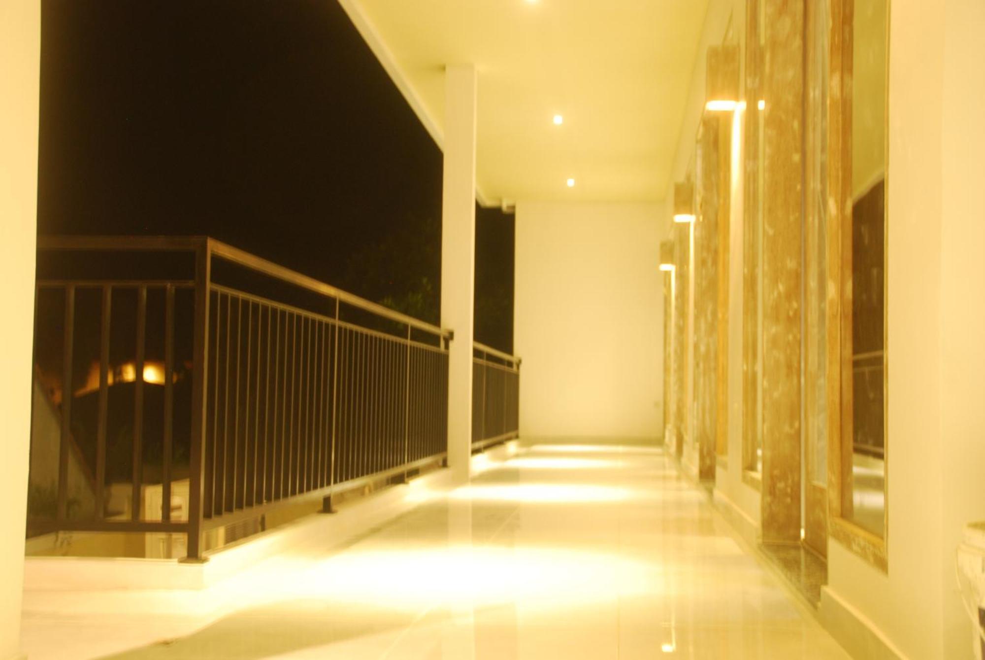 Sugiras Living Hotel เดนปาซาร์ ห้อง รูปภาพ
