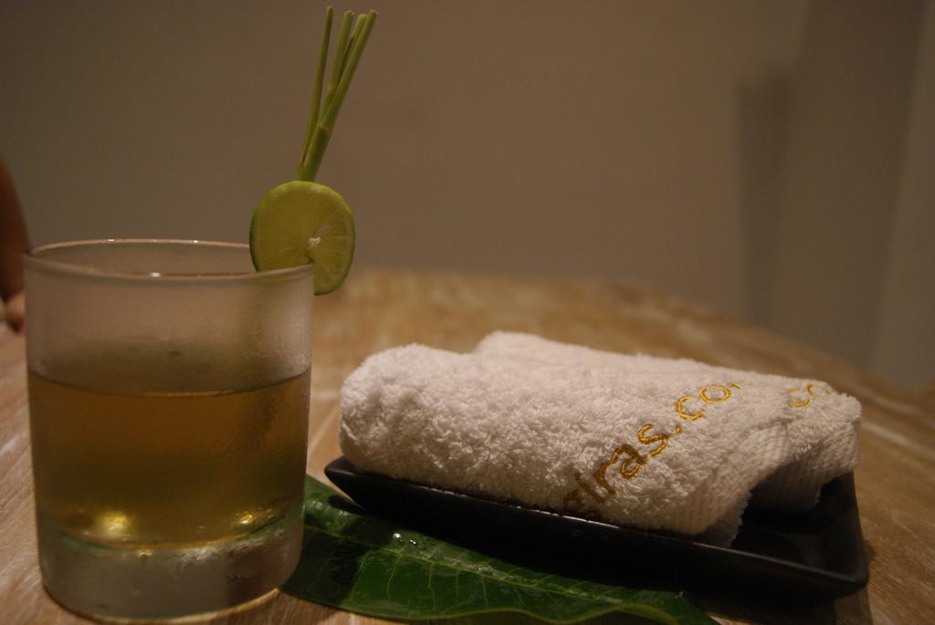 Sugiras Living Hotel เดนปาซาร์ ภายนอก รูปภาพ
