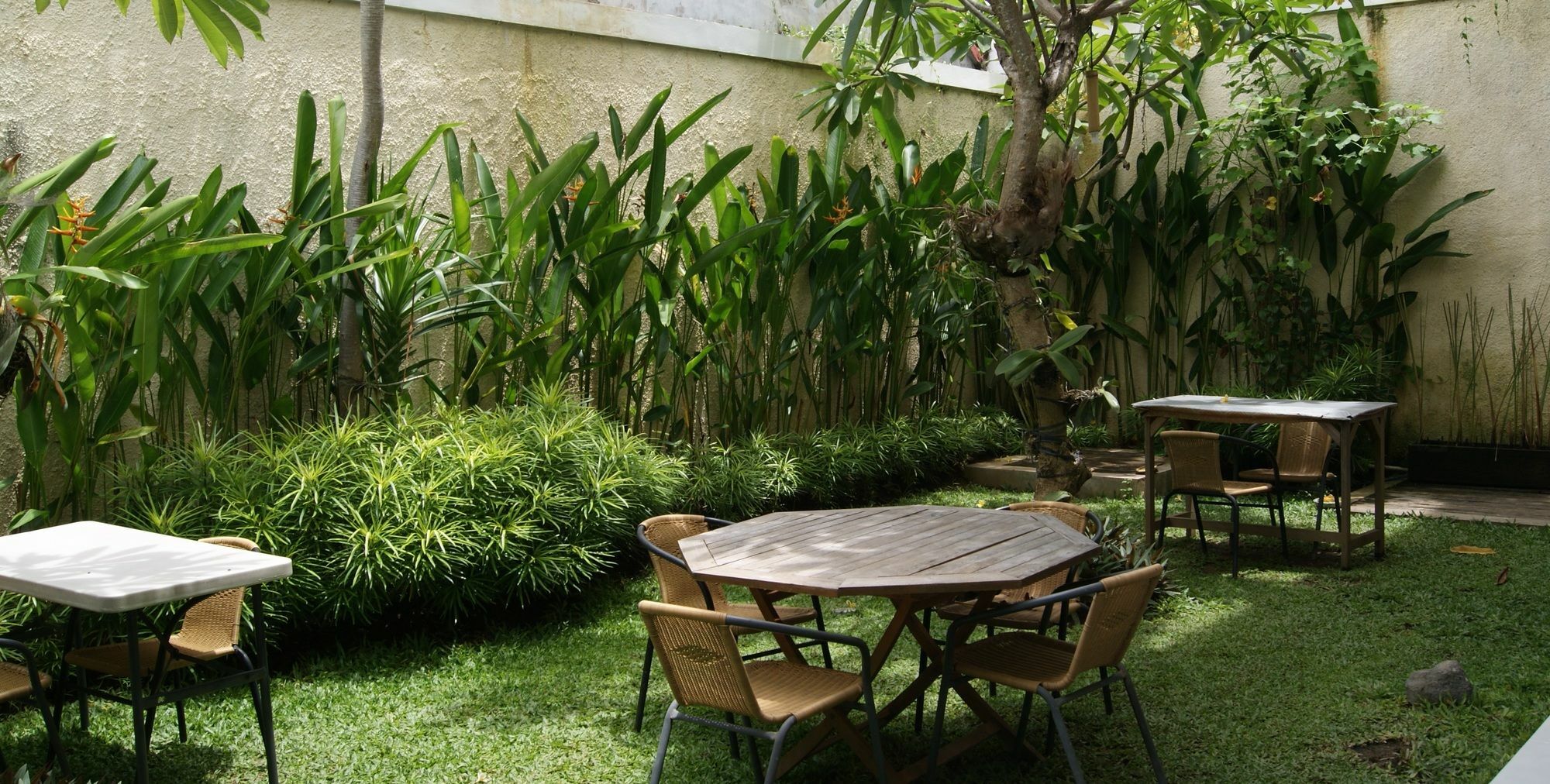 Sugiras Living Hotel เดนปาซาร์ ภายนอก รูปภาพ